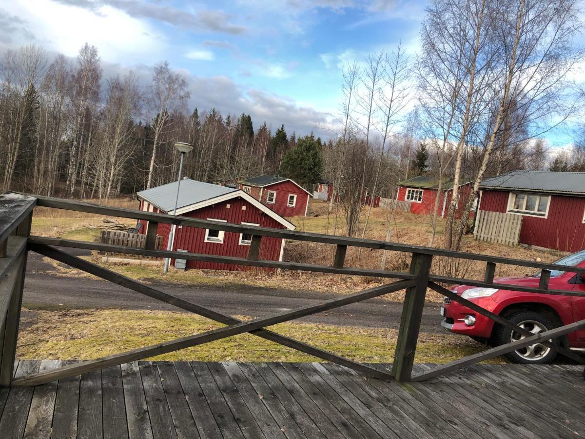 Three Rooms Stuga I Stugby Near National Park Undenas Bagian luar foto